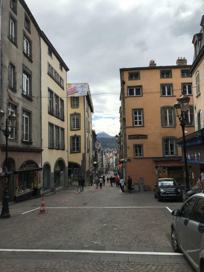 Nid Douillet Sur Plateau Central Клермон-Ферран Екстер'єр фото